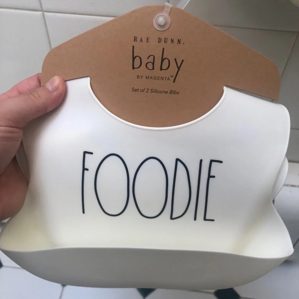 NWT RAE DUNN SILICONE BABY BIBS - Picture 2 of 3